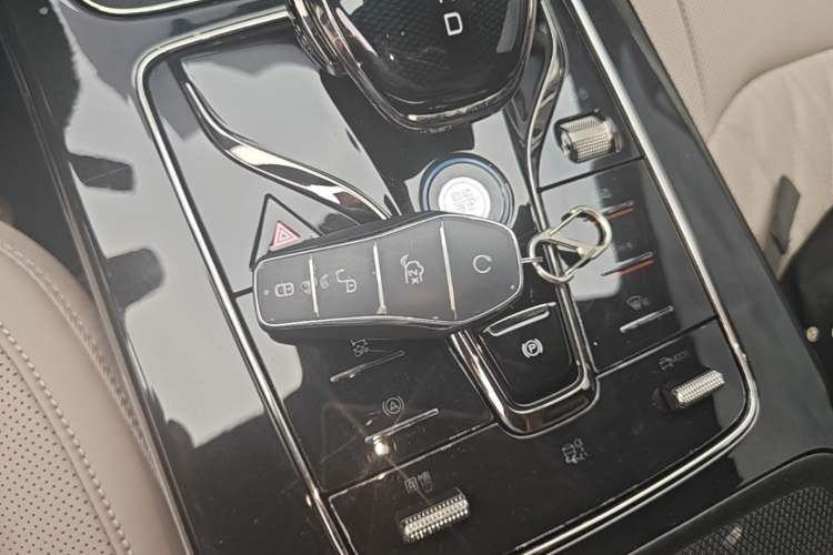 Used BYD Han 2025 EV Intelligent Driving Version 506KM Prestige Model Vehicle Key