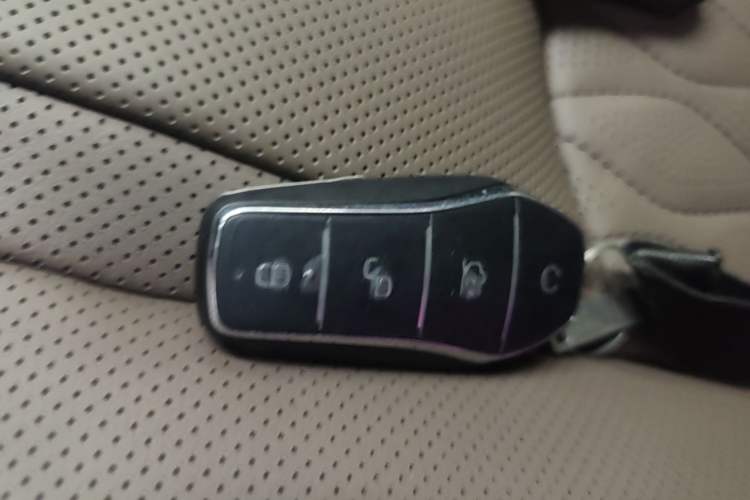 Used BYD Han 2025 DM-i 125KM LiDAR-Powered Intelligent Driving Model Vehicle Key
