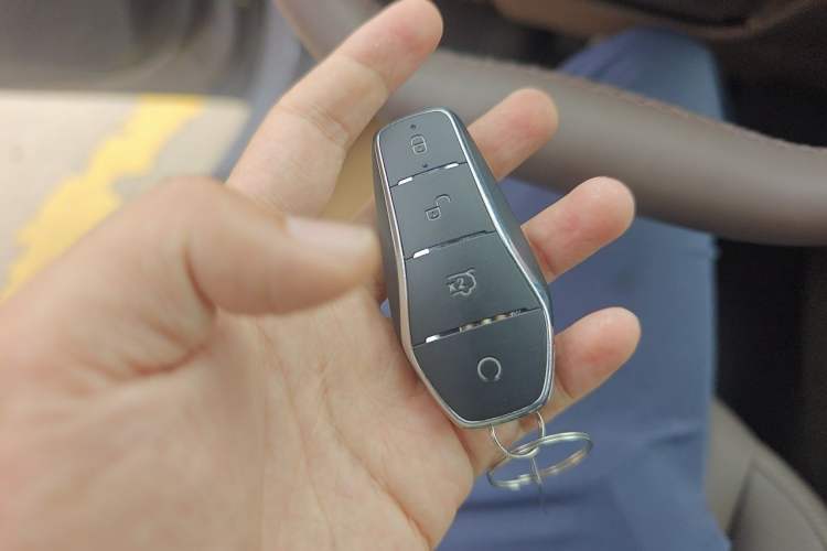 Used BYD Han 2025 DM-i Intelligent Driving Edition 125KM Prestige Model Vehicle Key