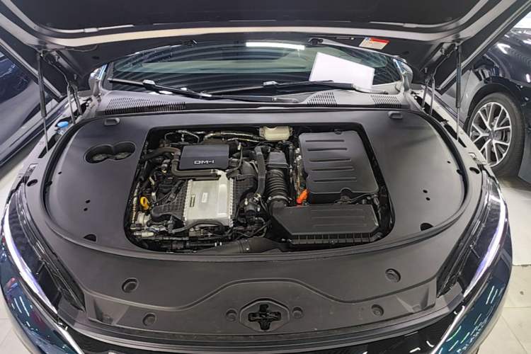Used BYD Han 2025 DM-i 125KM Prestige Model Engine Bay
