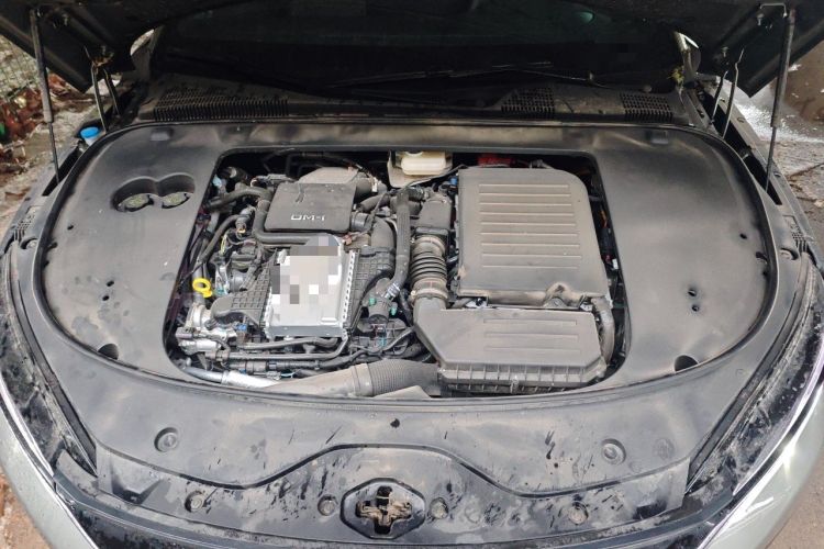 Used BYD Han 2025 Model DM-i Intelligent Driving Edition 245KM Prestige Engine Bay