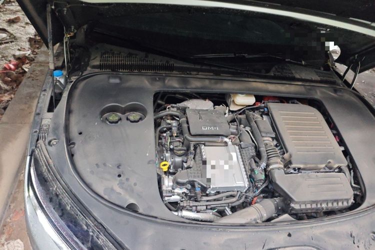 Used BYD Han 2025 Model DM-i Intelligent Driving Edition 245KM Prestige Engine Bay Right