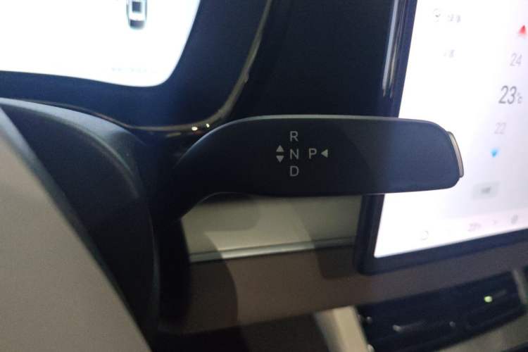 Used BYD Han 2025 Model DM-i Intelligent Driving Edition 245KM Prestige Gear Lever