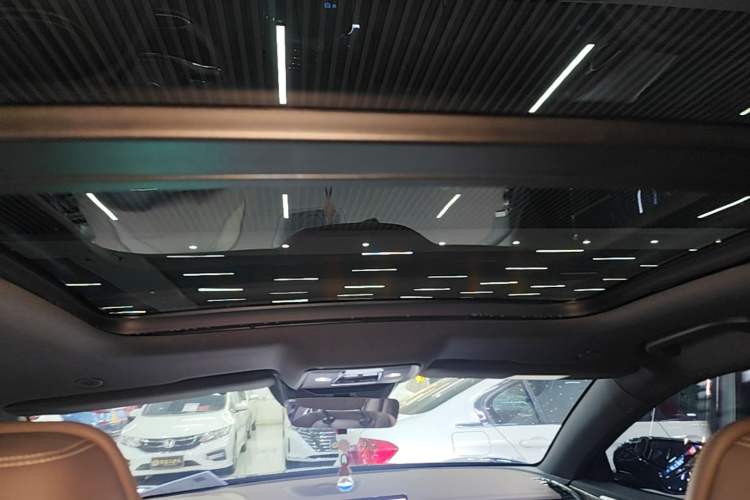 Used BYD Han 2025 DM-i 125KM Prestige Model Headliner