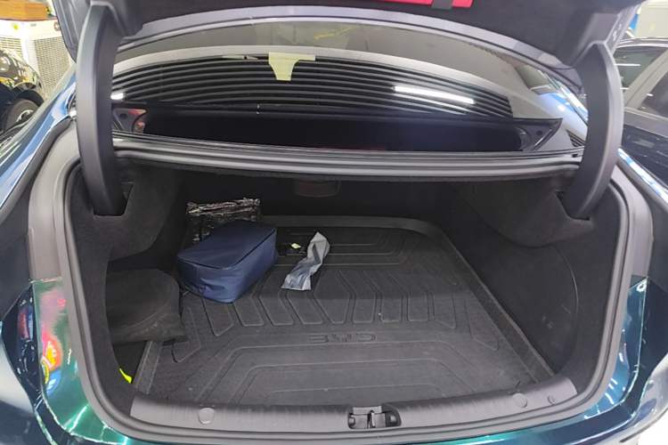 Used BYD Han 2025 DM-i 125KM Prestige Model Trunk
