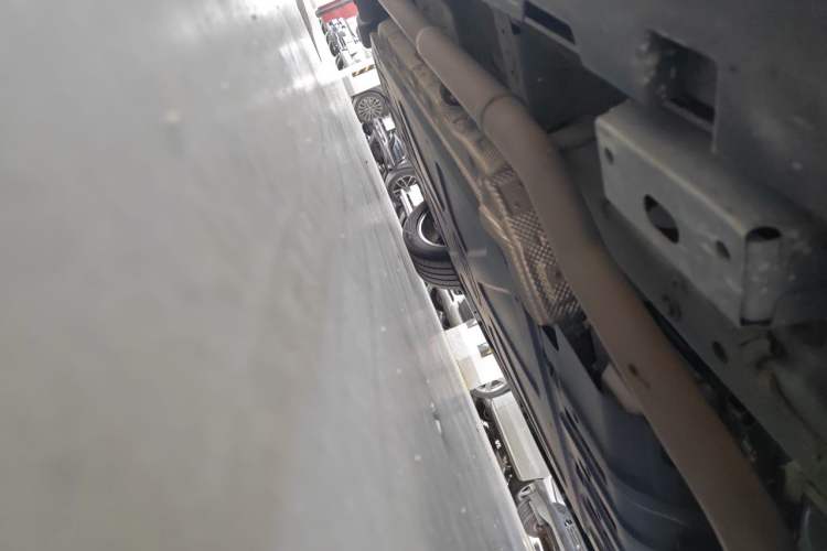 Used BYD Han 2025 DM-i 125KM Elite Model Chassis Front Right