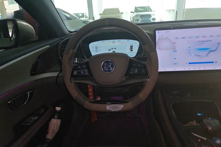 Used BYD Han 2025 DM-i 125KM Elite Model Steering Wheel