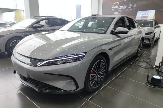 Used BYD Han 2025 EV with 701 km of Laser Radar-Enabled Intelligent Driving
