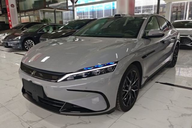 Used BYD Han 2025 DM-i Intelligent Driving Edition 125KM Prestige Model