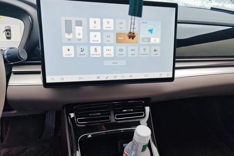 Used BYD Han 2025 EV Intelligent Driving Edition 605KM Prestige Model Audio And AC Panel
