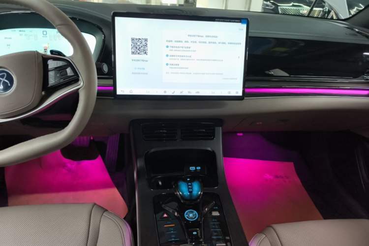 Used BYD Han 2025 DM-i Intelligent Driving Edition 125KM LiDAR Flagship Model Audio And AC Panel