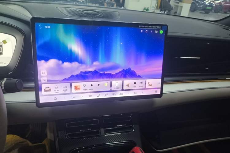 Used BYD Han 2025 DM-i 125KM Prestige Model Audio And AC Panel