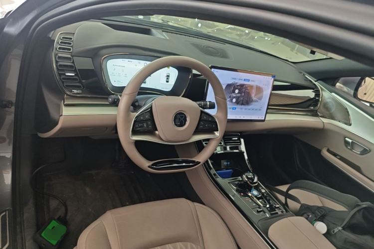 Used BYD Han 2025 DM-i 125KM Prestige Model Center Console