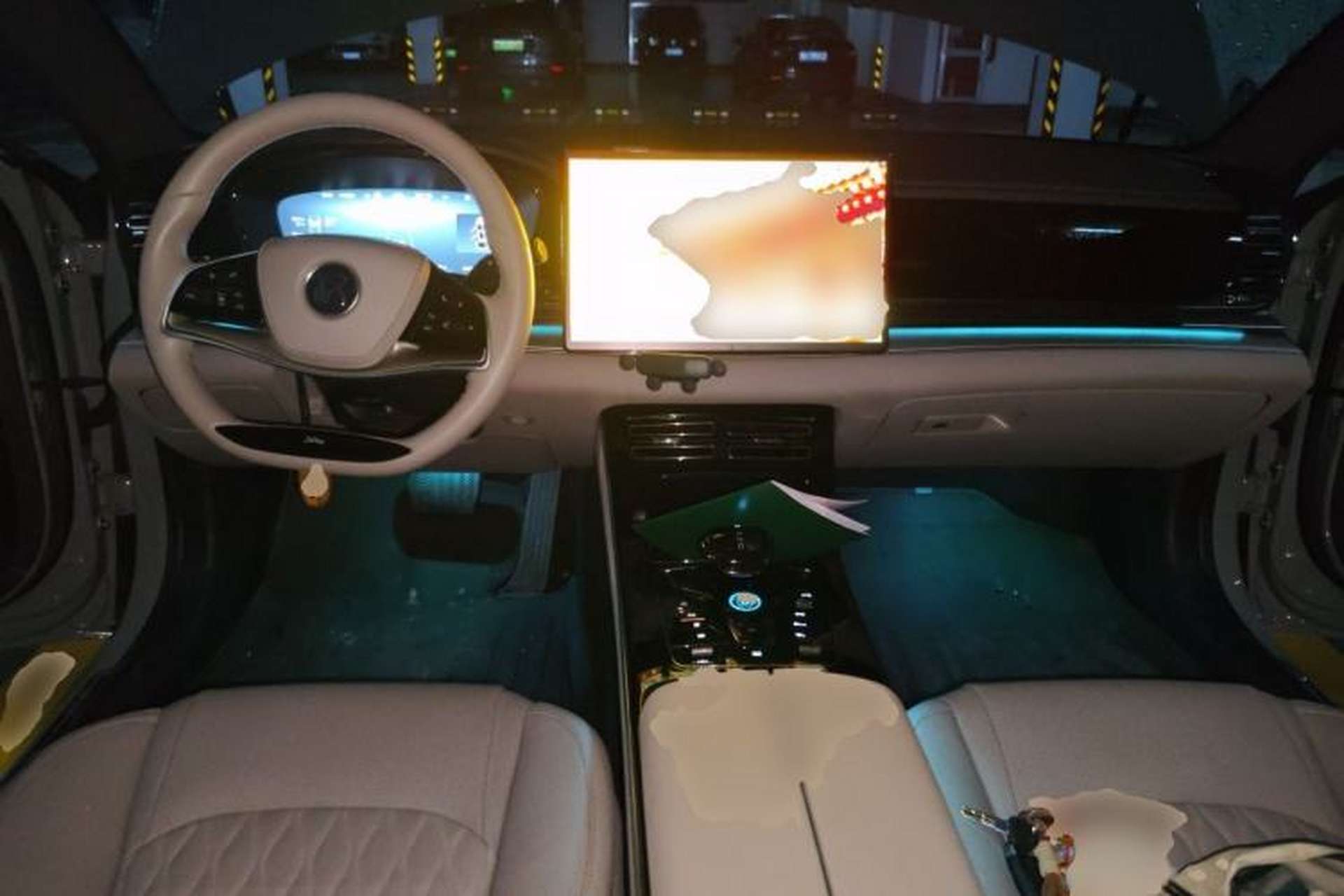 Used BYD Han 2025 DM-i 125KM Elite Model Center Console