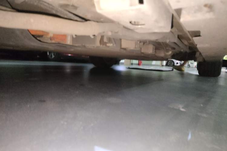 Used BYD Han 2025 DM-i 125KM Prestige Model Chassis Front Left