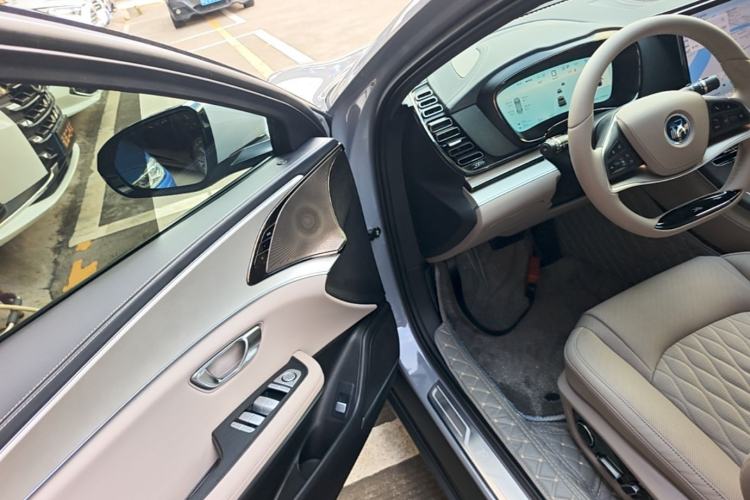 Used BYD Han 2025 DM-i 125KM Elite Model Driver Seat