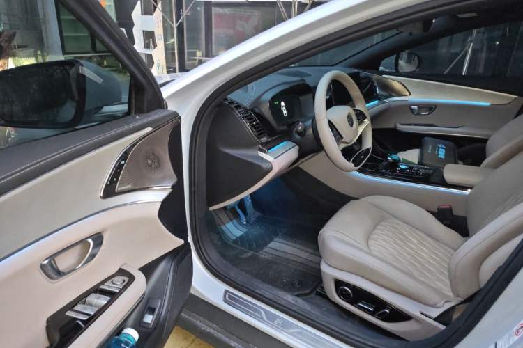 Used BYD Han 2025 DM-i 125KM Prestige Model Driver Seat