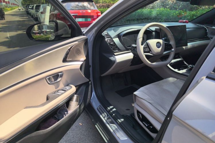 Used BYD Han 2025 EV Intelligent Driving Edition 605KM Prestige Model Driver Seat
