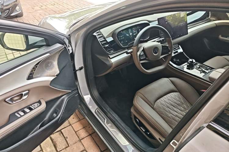 Used BYD Han 2025 DM-i Intelligent Driving Edition 125KM LiDAR Flagship Model Driver Seat