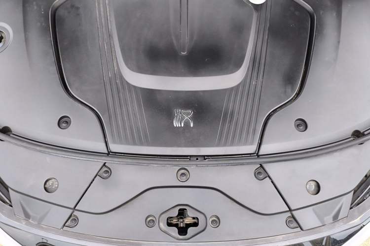 Used BYD Han 2025 EV with 701 km of Laser Radar-Enabled Intelligent Driving Engine Bay