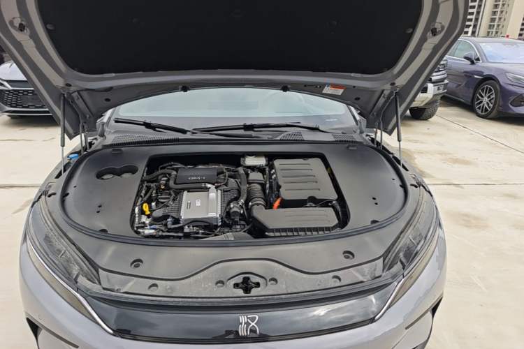 Used BYD Han 2025 DM-i Intelligent Driving Edition 125KM LiDAR Flagship Model Engine Bay