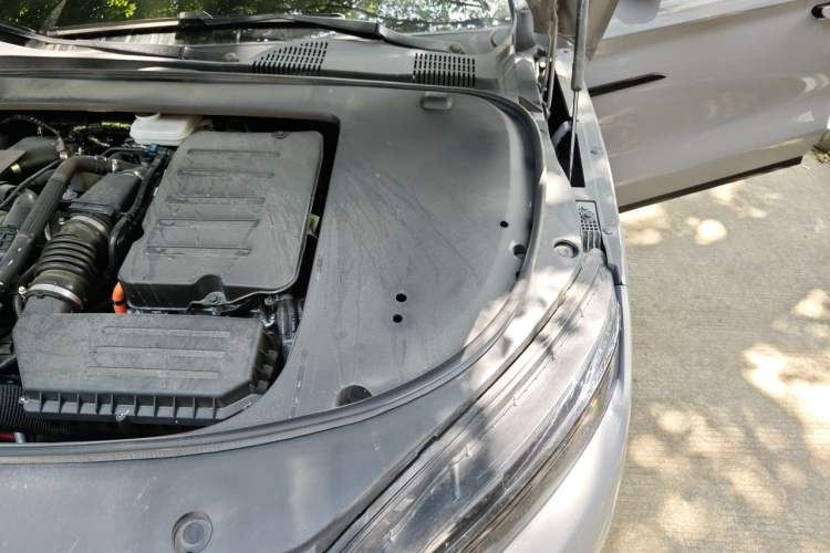 Used BYD Han 2025 DM-i 125KM Prestige Model Engine Bay Left