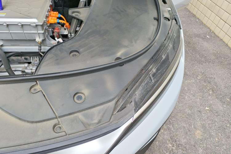 Used BYD Han 2025 EV Intelligent Driving Version 701KM Prestige Model Engine Bay Left