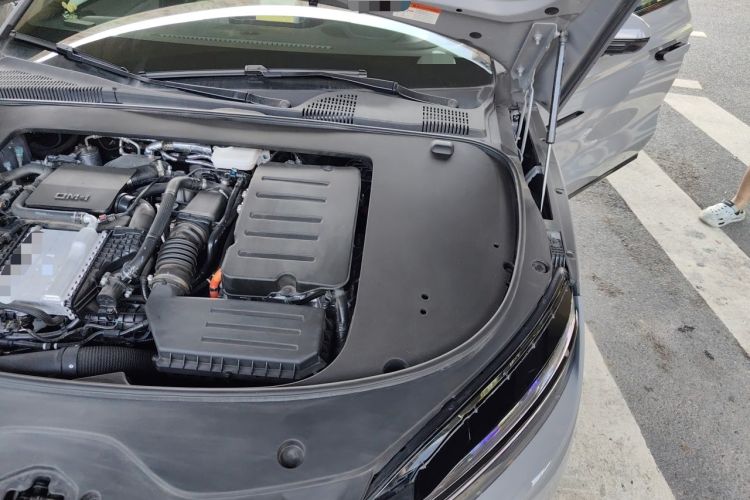 Used BYD Han 2025 DM-i 125KM Elite Model Engine Bay Left