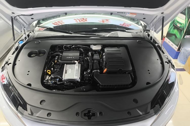 Used BYD Han 2025 DM-i 125KM Elite Model Engine Bay