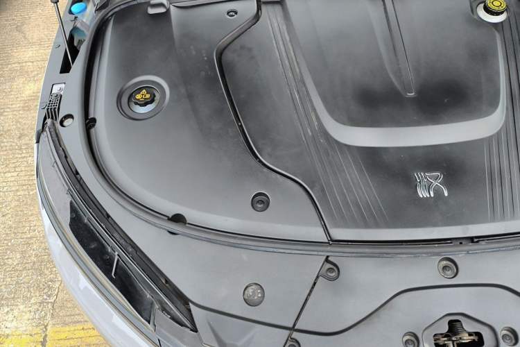 Used BYD Han 2025 EV with 701 km of Laser Radar-Enabled Intelligent Driving Engine Bay Right