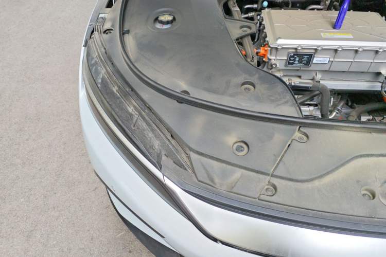 Used BYD Han 2025 EV Intelligent Driving Version 701KM Prestige Model Engine Bay Right