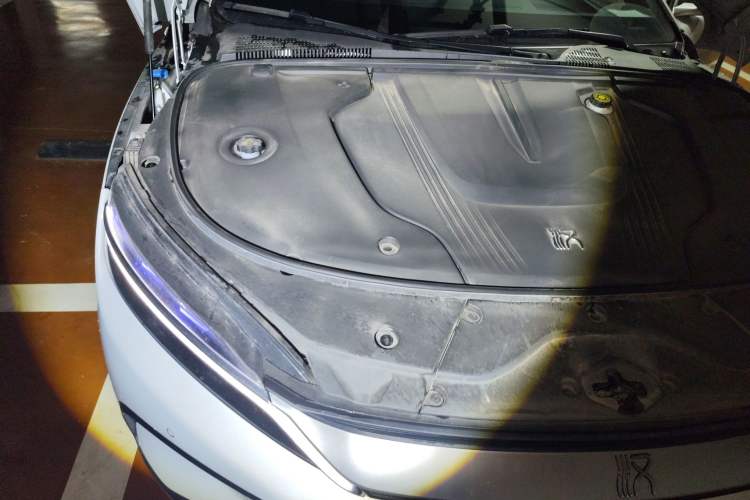 Used BYD Han 2025 EV 605KM Prestige Model Engine Bay Right