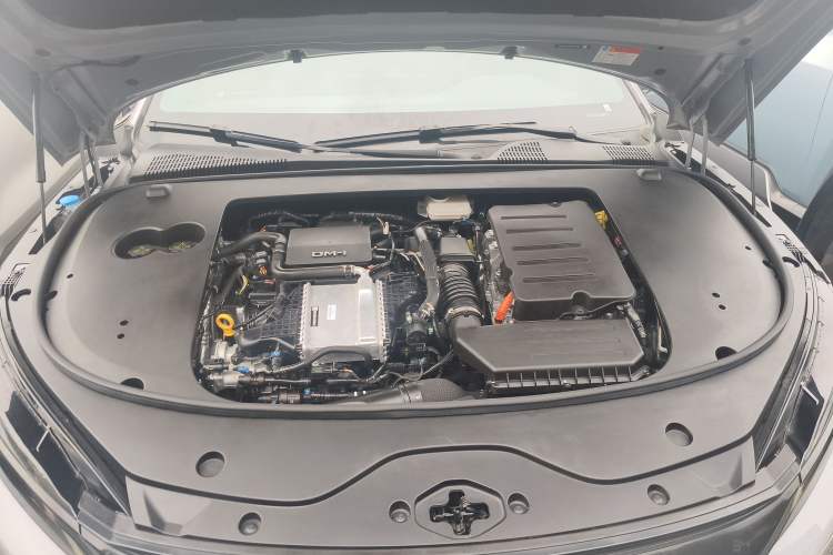 Used BYD Han 2025 DM-i 125KM Prestige Model Engine Bay