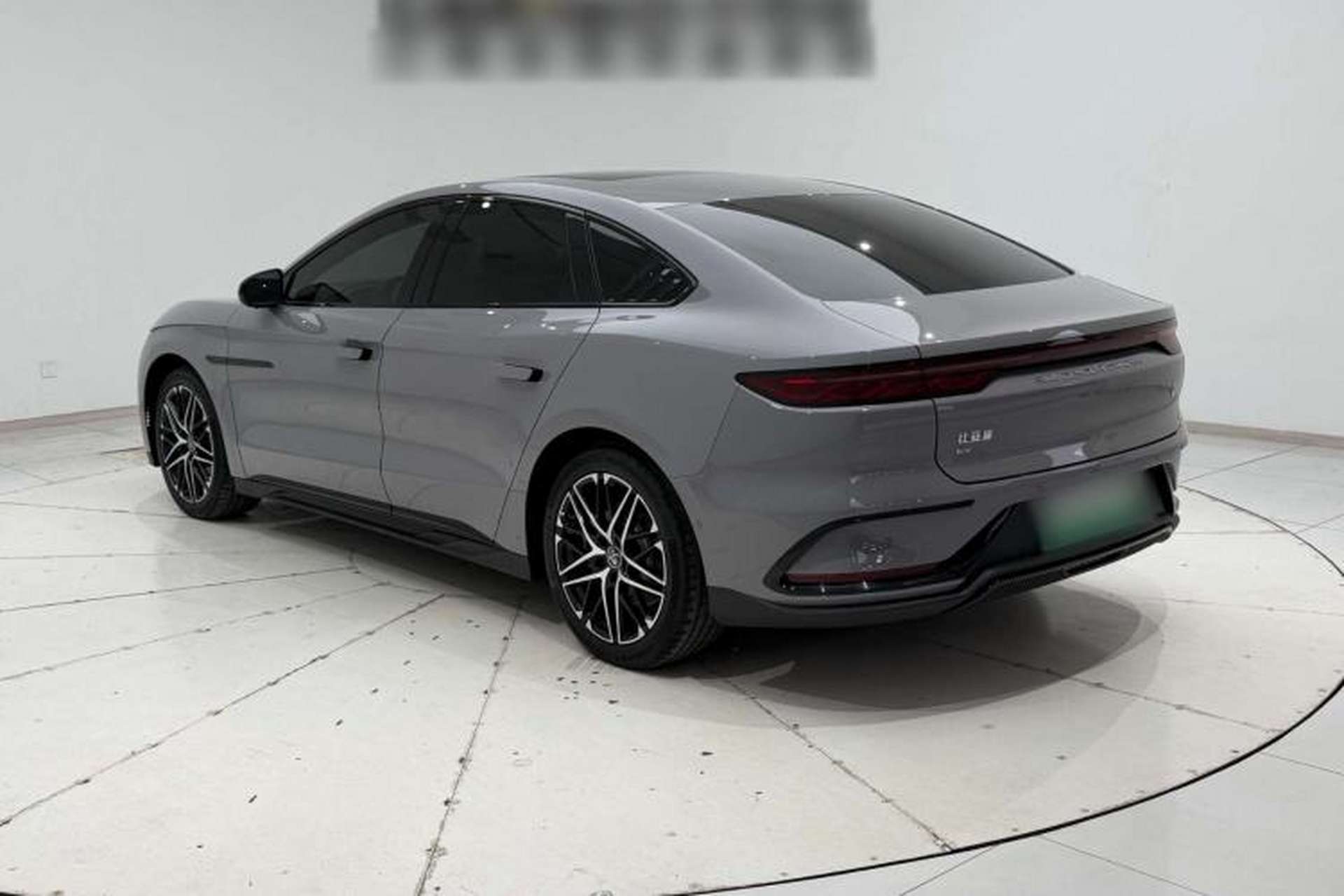 Used BYD Han 2025 EV 605KM Prestige Model Exterior 2