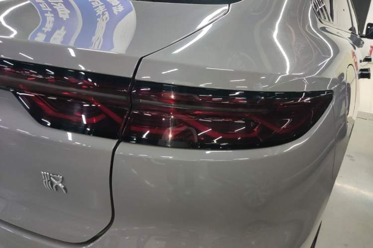 Used BYD Han 2025 DM-i 125KM Prestige Model Exterior 3