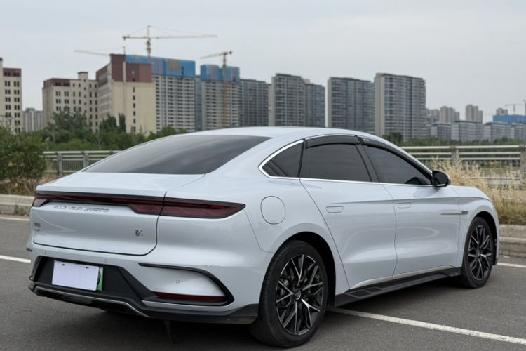 Used BYD Han 2025 DM-i 125KM Prestige Model Exterior 3