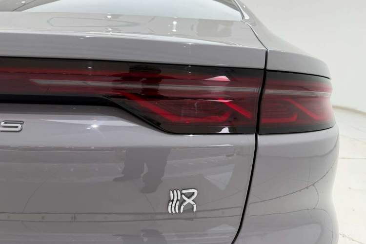 Used BYD Han 2025 EV with 701 km of Laser Radar-Enabled Intelligent Driving Exterior 6