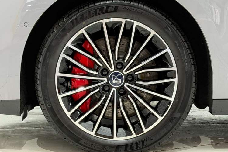 Used BYD Han 2025 EV with 701 km of Laser Radar-Enabled Intelligent Driving Exterior 7