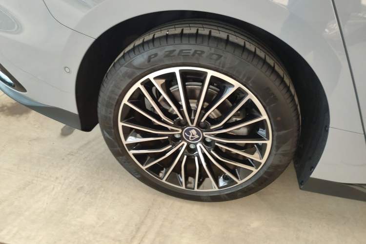 Used BYD Han 2025 DM-i Intelligent Driving Edition 125KM LiDAR Flagship Model Exterior 8