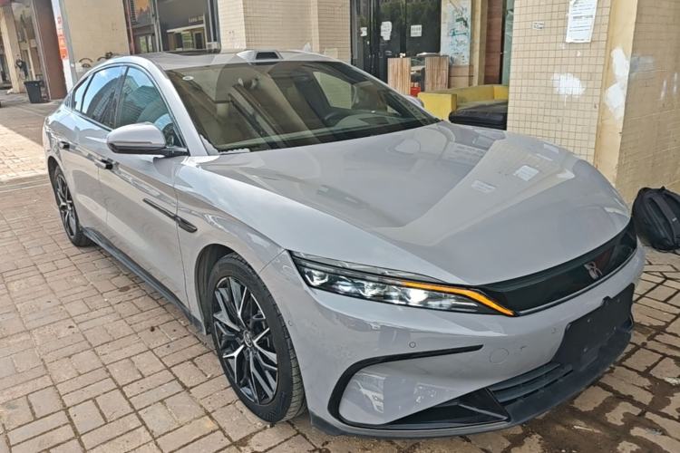 Used BYD Han 2025 DM-i Intelligent Driving Edition 125KM LiDAR Flagship Model Front Right 45 Deg