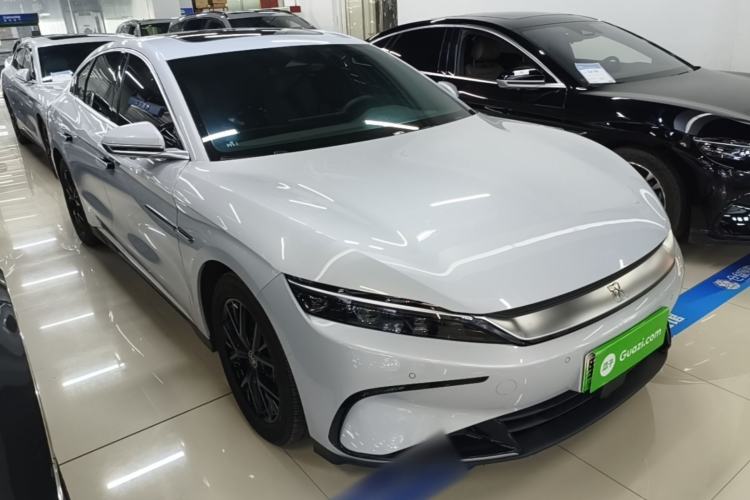 Used BYD Han 2025 DM-i 125KM Elite Model Front Right 45 Deg