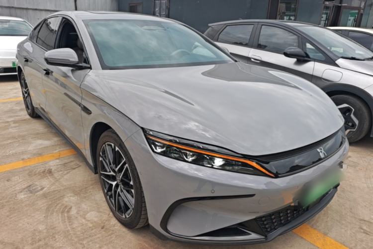 Used BYD Han 2025 EV Intelligent Driving Edition 605KM Prestige Model Front Right 45 Deg