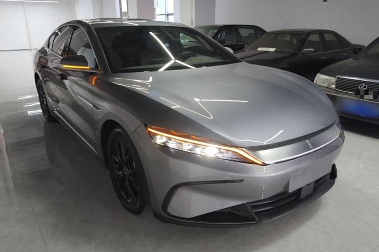 Used BYD Han 2025 DM-i 125KM Elite Model Front Right 45 Deg