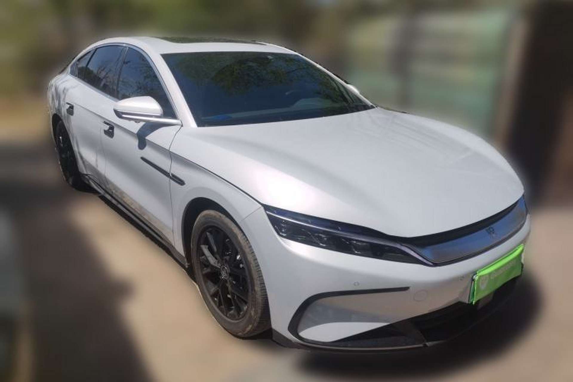 Used BYD Han 2025 DM-i 125KM Elite Model Front Right 45 Deg