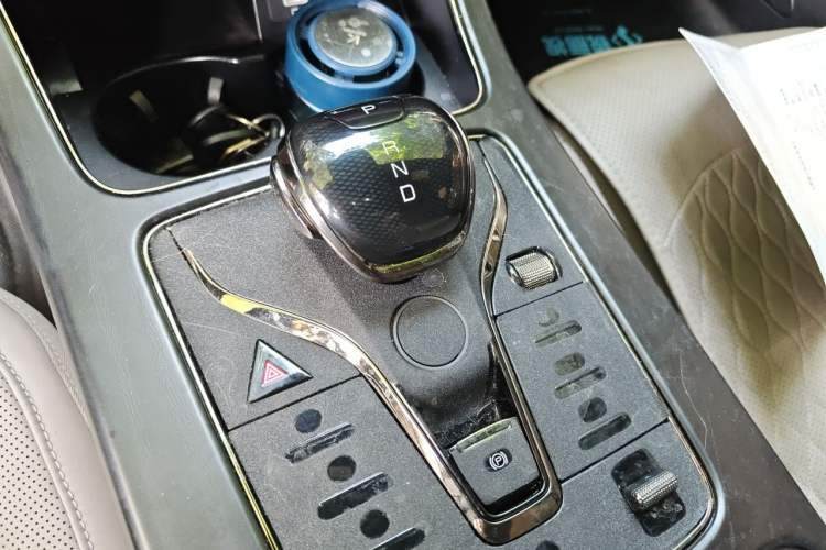 Used BYD Han 2025 DM-i 125KM Prestige Model Gear Lever