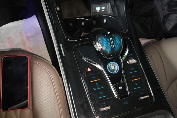Used BYD Han 2025 DM-i 125KM Elite Model Gear Lever