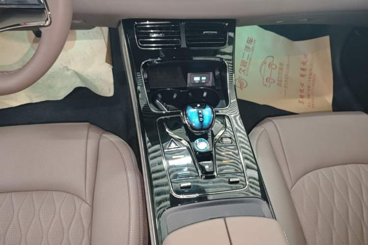 Used BYD Han 2025 DM-i Intelligent Driving Edition 125KM Prestige Model Gear Lever