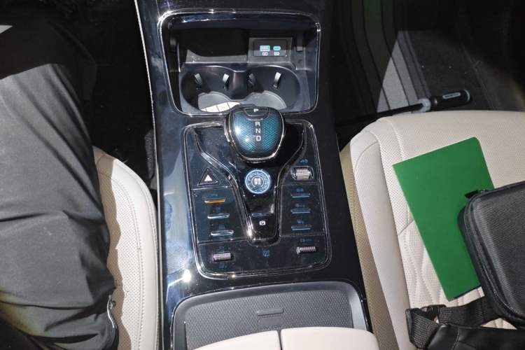 Used BYD Han 2025 DM-i 125KM Prestige Model Gear Lever