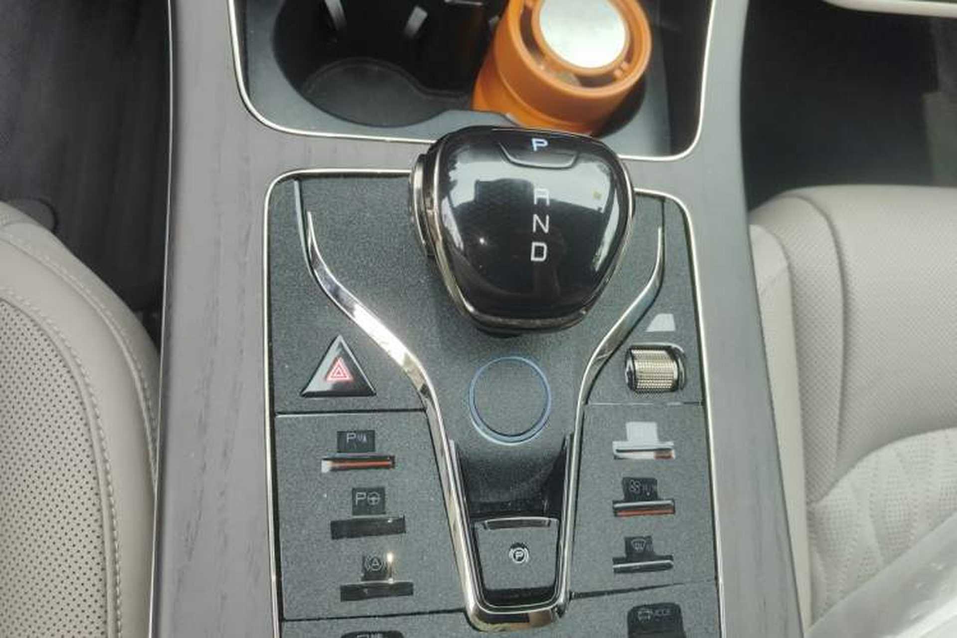 Used BYD Han 2025 EV with 701 km of Laser Radar-Enabled Intelligent Driving Gear Lever