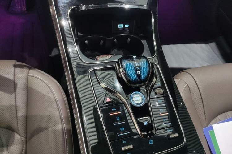 Used BYD Han 2025 DM-i 125KM Elite Model Gear Lever